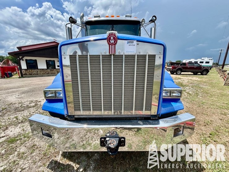 2013-kenworth-t800-image-5