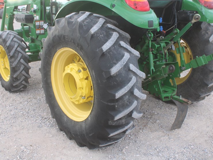 2013-john-deere-5100e-image-46