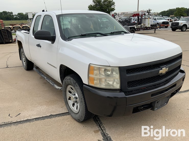 2009-chevrolet-1500-image-13