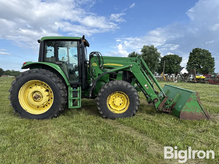 2010-john-deere-7330-image-4