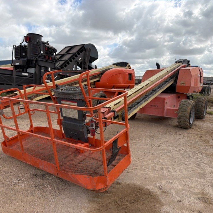 2013 JLG 600S