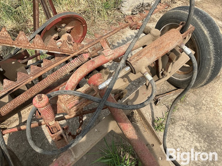 massey-ferguson-7-image-11