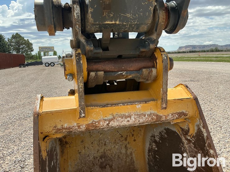 2018-deere-300g-lc-image-10