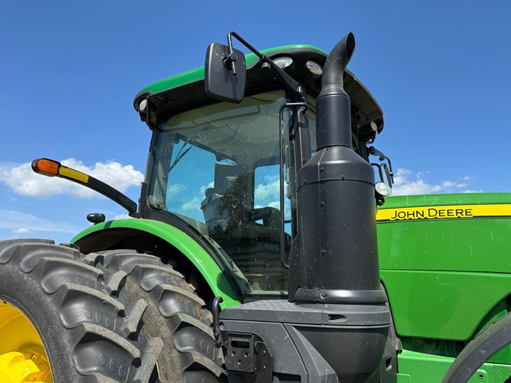2019-john-deere-8295r-image-32
