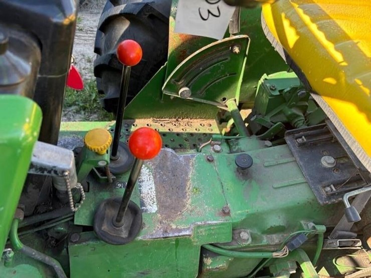 john-deere-2350-image-12