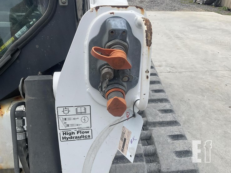 2016-bobcat-t750-image-13