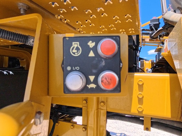 2005-ag-chem-rogator-ss1074-image-25