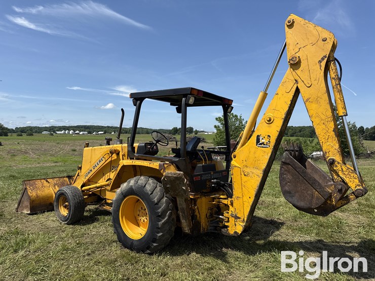 1986-deere-210c-image-7