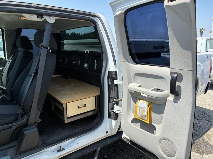 2012-gmc-sierra-2500-image-16