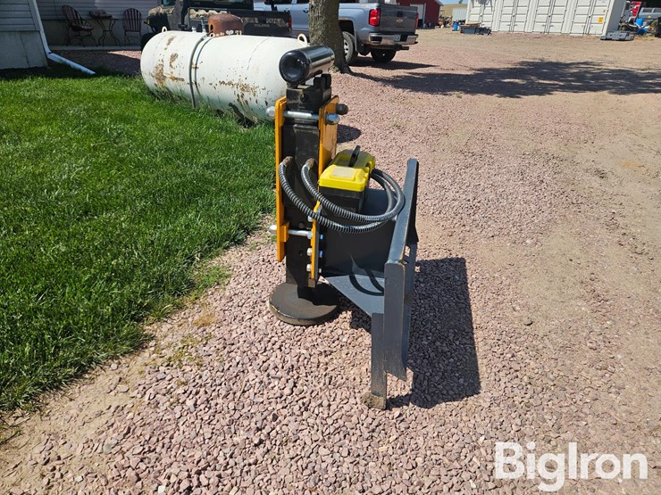 2025-handy-hpd680-skid-steer-post-driver-image-8