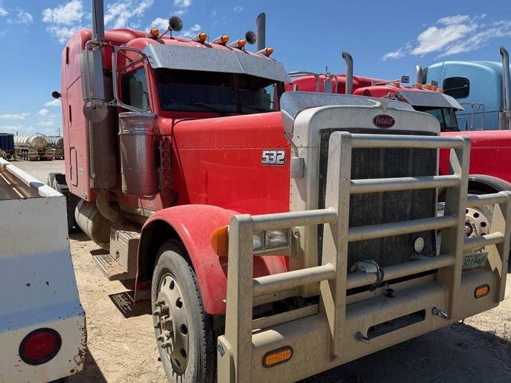 2006-peterbilt-379-image-2