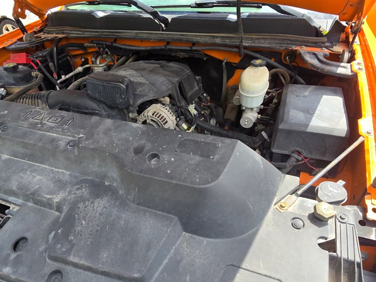2013-chevrolet-silverado-3500-image-45