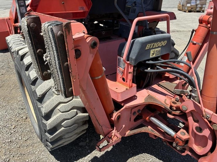 2007-kubota-l39-image-23