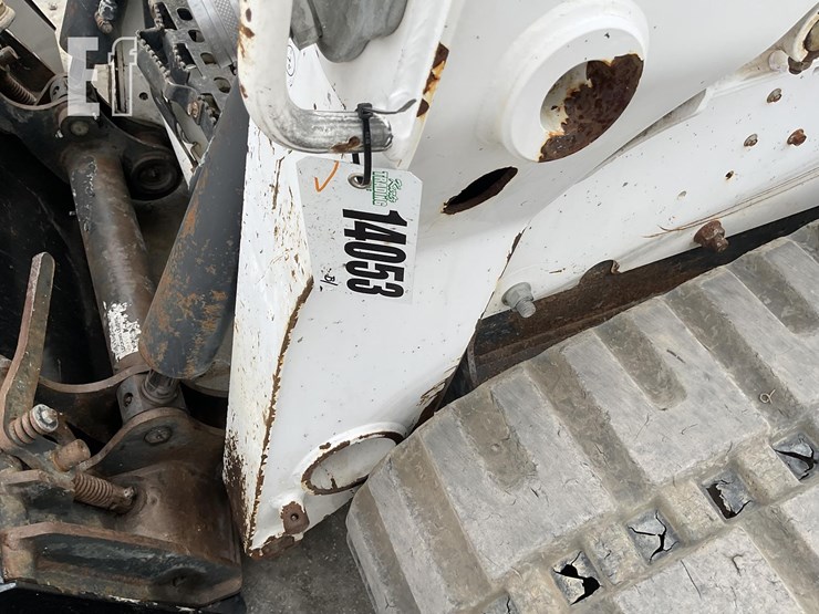 2021-bobcat-t740-image-22