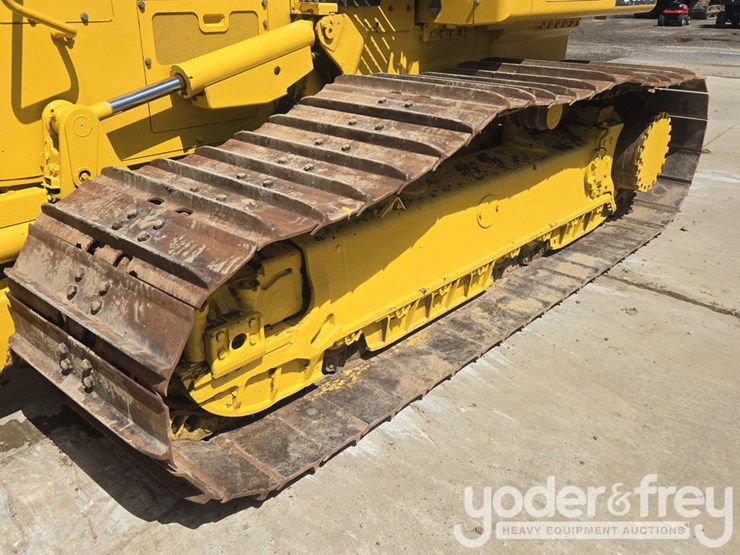 2021-komatsu-d61px-24-image-10