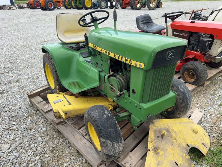 john-deere-110-image-9