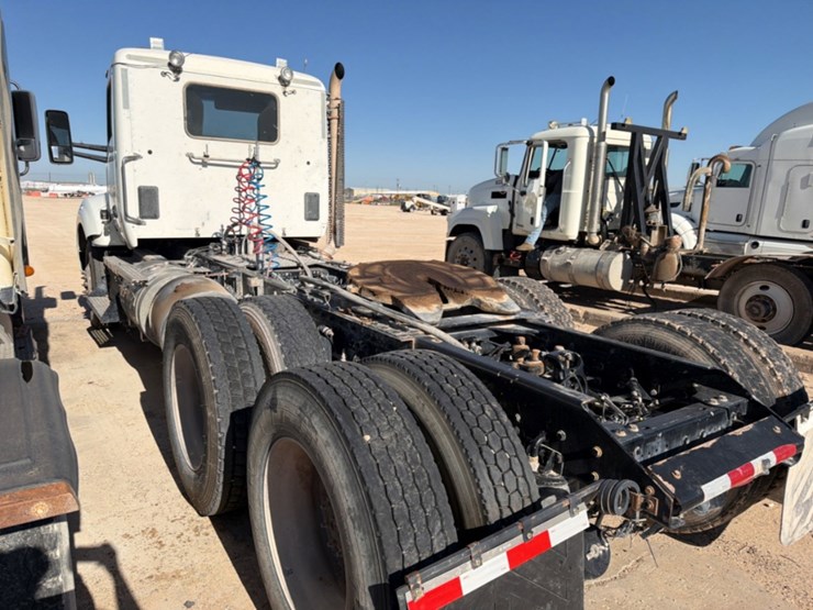 2019-kenworth-t880-image-7