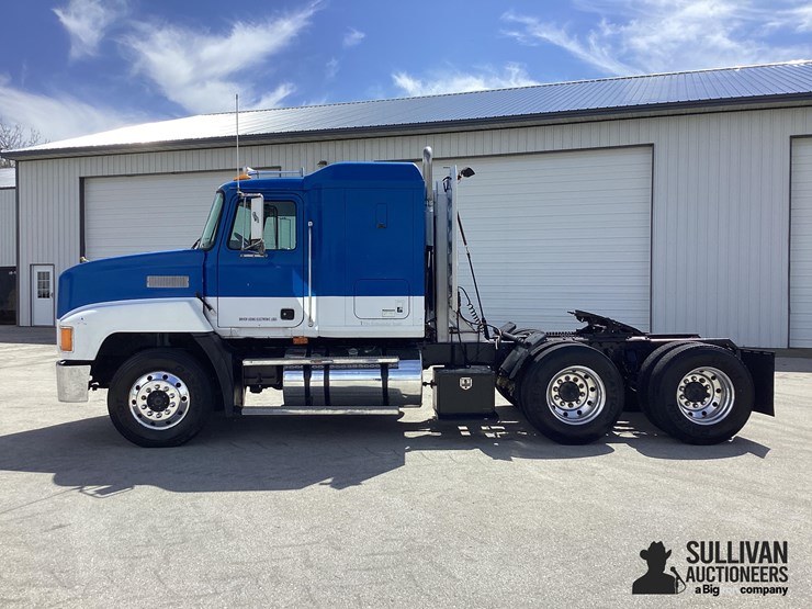 1998-mack-ch613-image-8