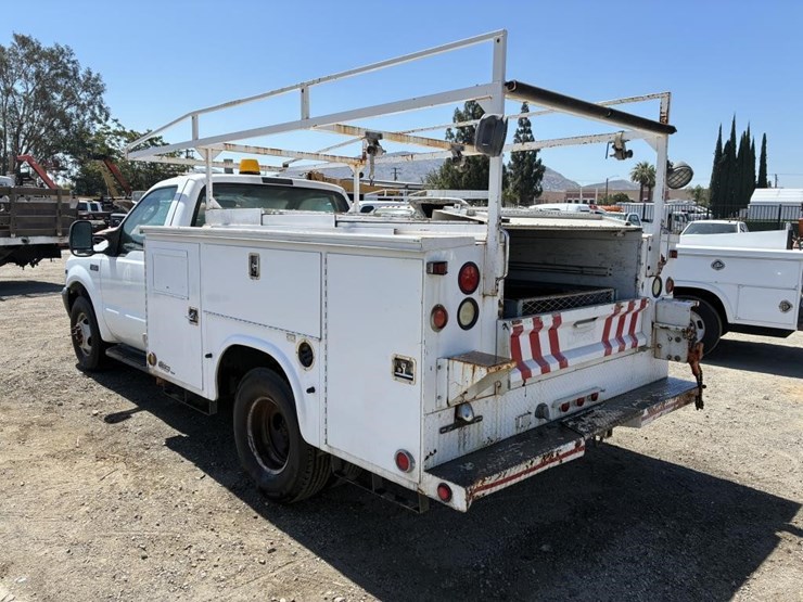 2004-ford-f350-image-4