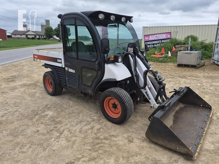 2014-bobcat-toolcat-5600-image-4