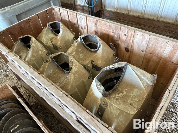 kinze-2600-image-1