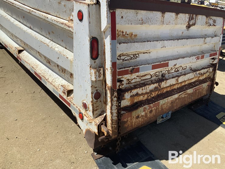 1992-peterbilt-379-image-18