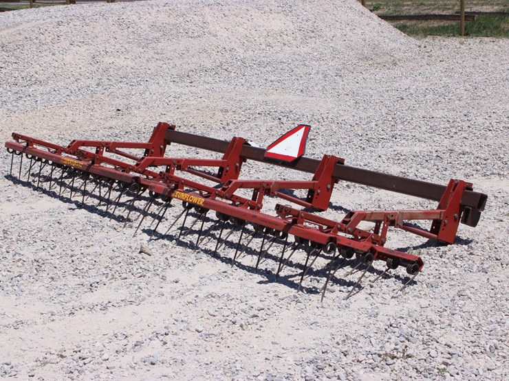 #2006-•-3-bar-spring-tooth-harrow-image-1