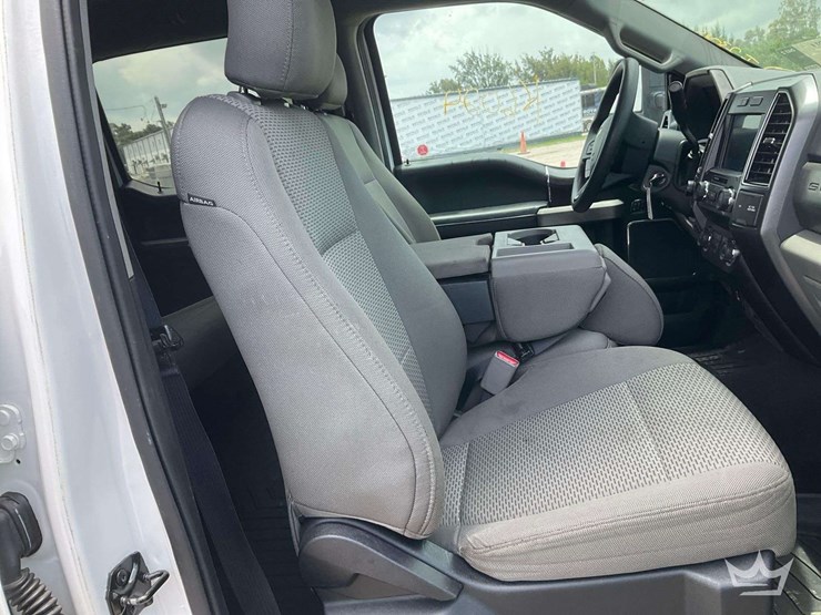 2022-ford-f350-image-27