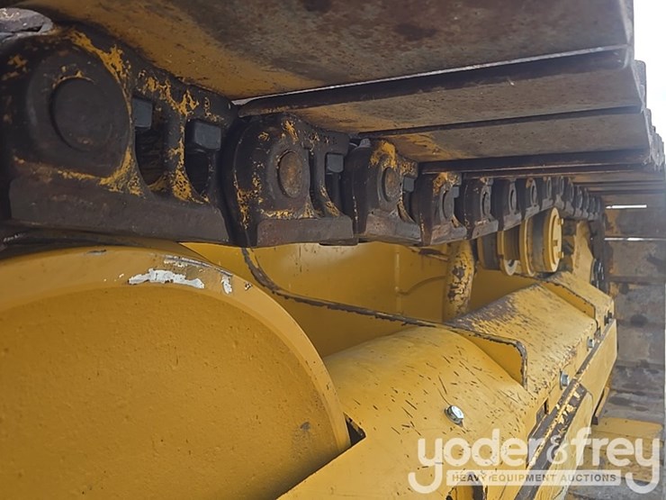 2023-deere-650-lgp-image-11