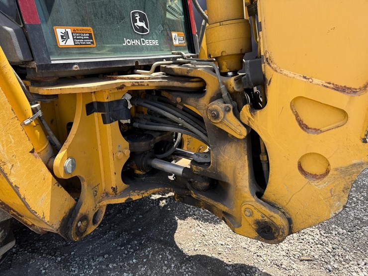 deere-410g-image-17