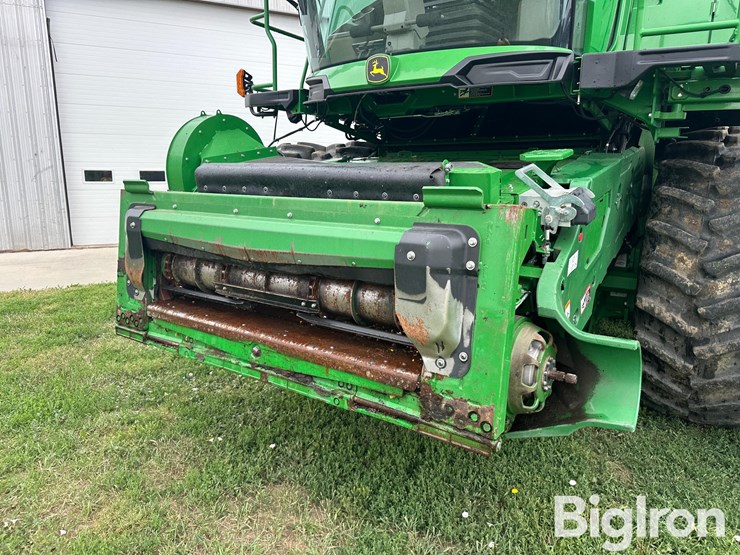 2022-john-deere-x9-1000-image-12
