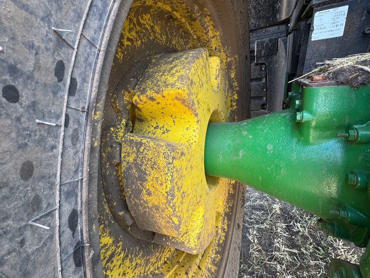 2019-john-deere-8295r-image-24