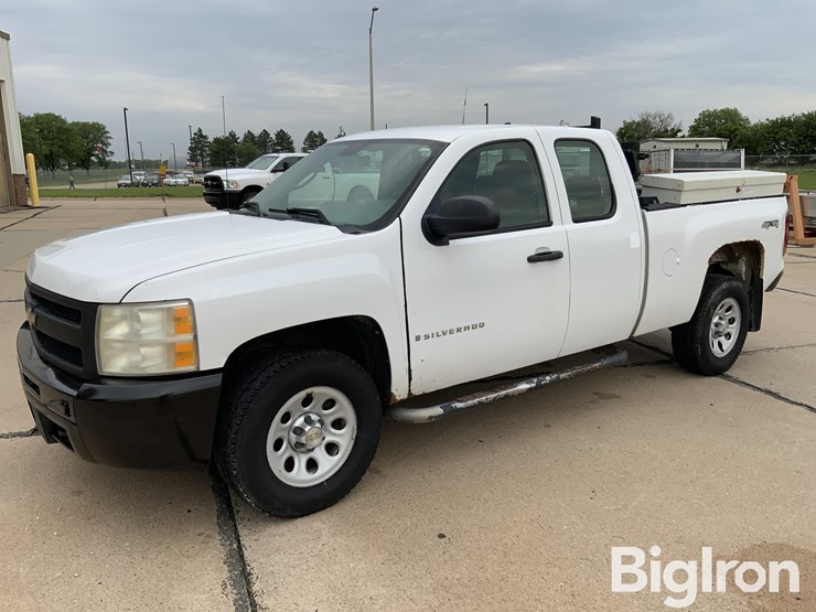 2009-chevrolet-1500-image-1