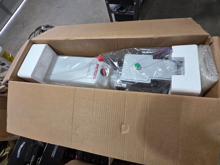 #4056-•-onshine-10000-lbs-2-post-car-lift-image-8