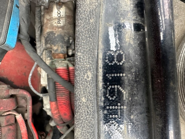 2019-peterbilt-567-image-12