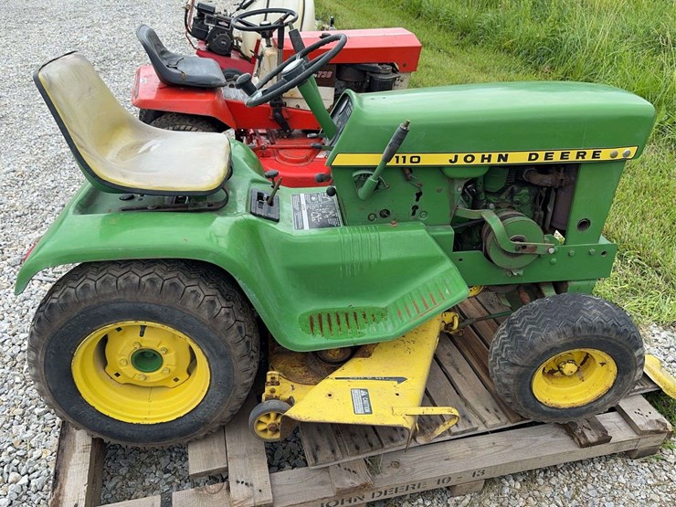 john-deere-110-image-8