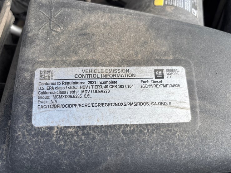 2021-chevrolet-silverado-3500-image-19