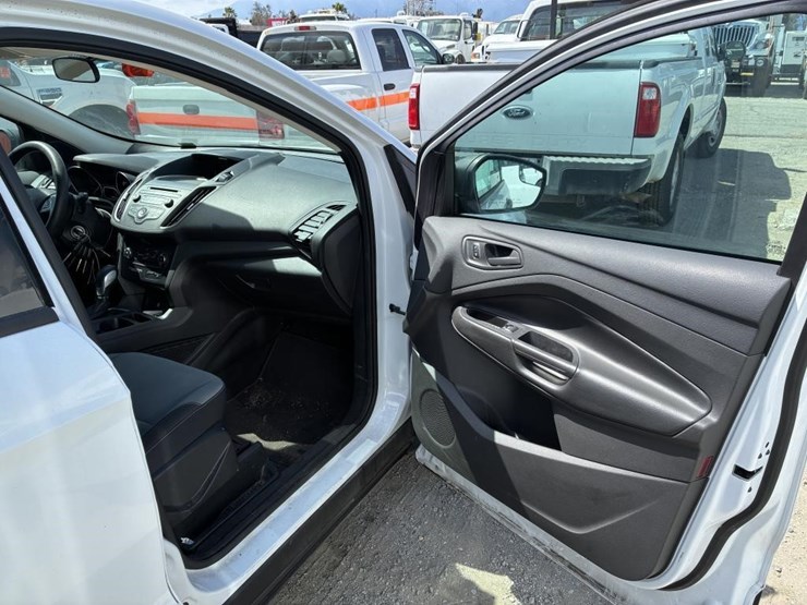 2017-ford-escape-image-12
