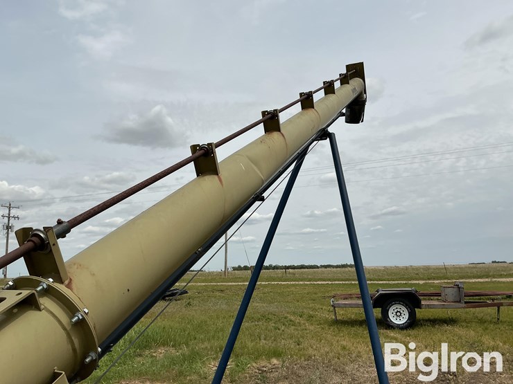harvest-international-t1032-image-17