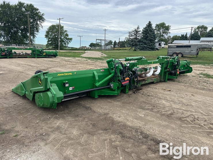 2022-john-deere-c12f-image-7