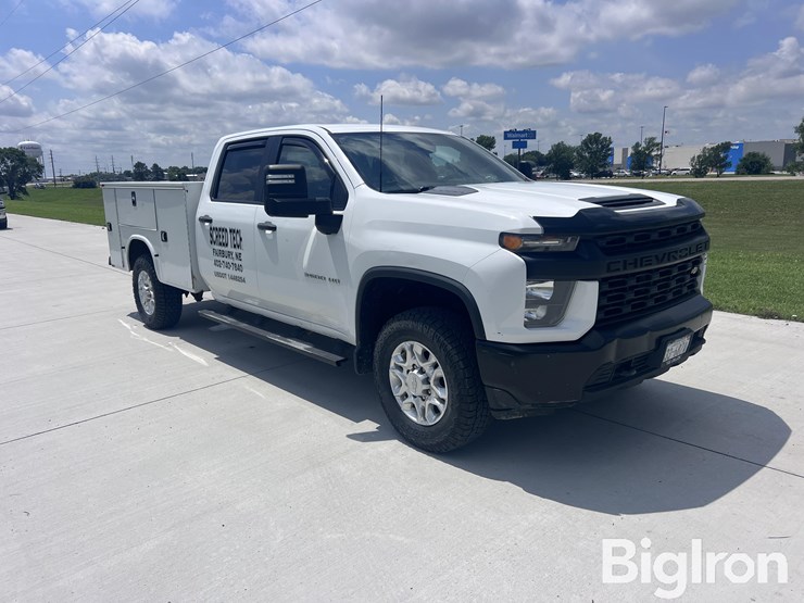 2020-chevrolet-silverado-3500-image-3