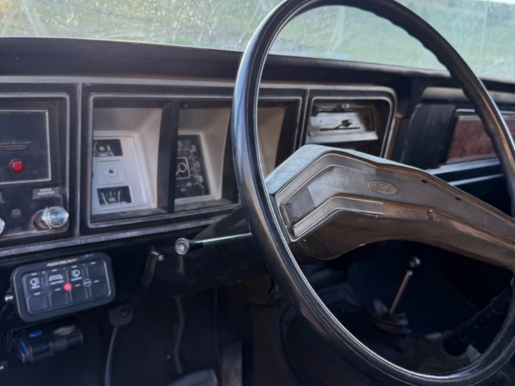 1979-ford-f250-image-17