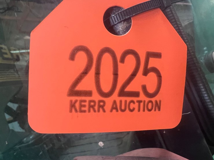 john-deere-8110-image-2