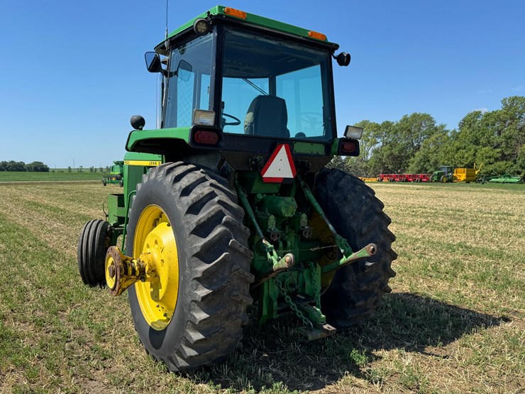 john-deere-4630-image-5