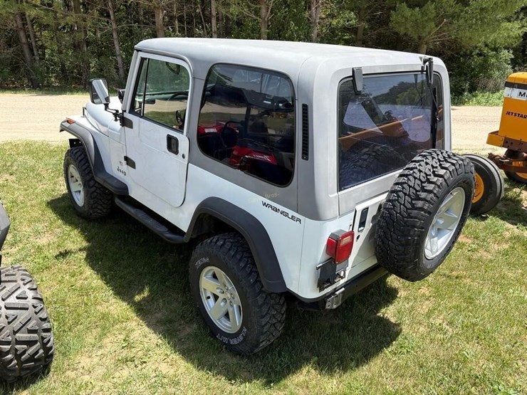 1991-jeep-wrangler-image-5