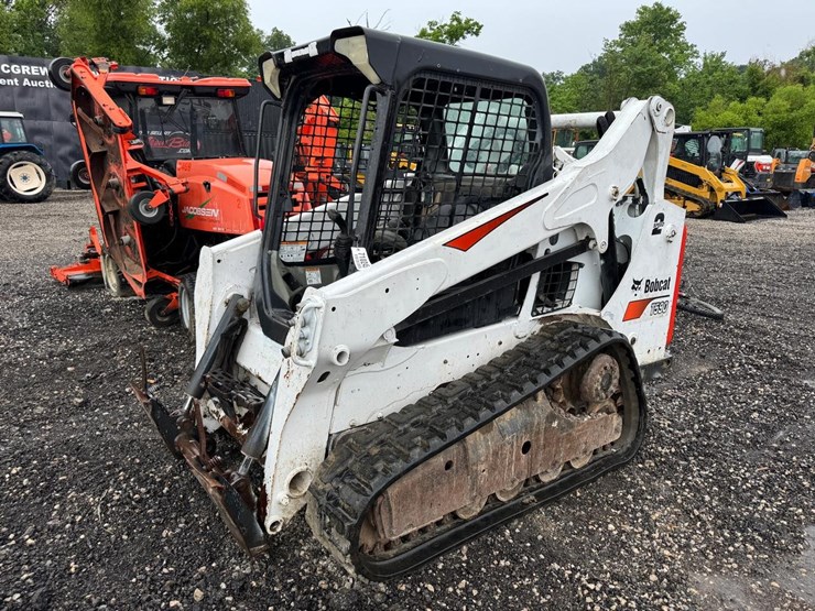 2015-bobcat-t590-image-1