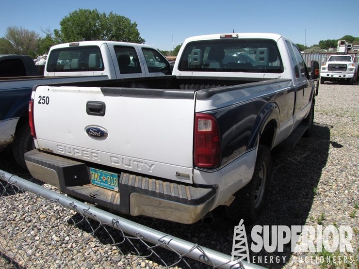 2011-ford-f250-image-9
