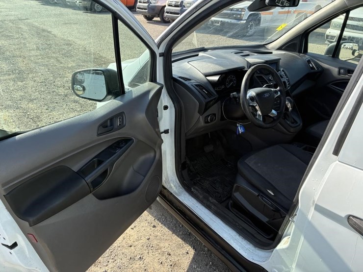 2020-ford-transit-connect-image-14