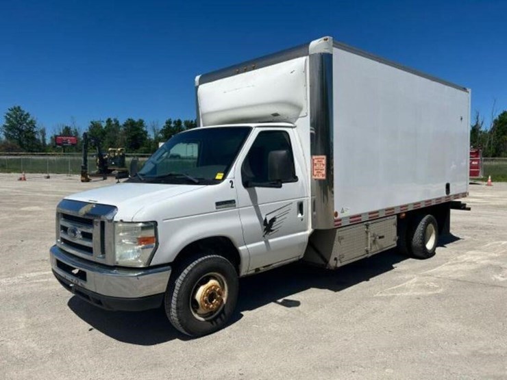 2008-ford-e450-image-1