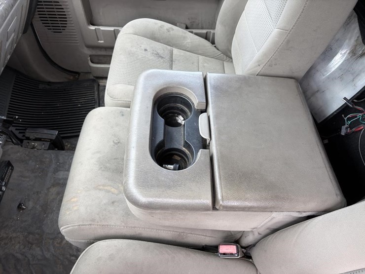 2008-ford-f550-image-29